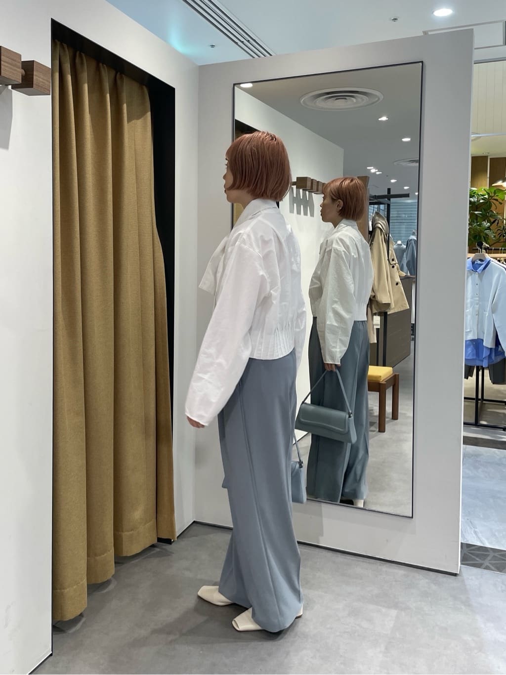 mikuさんの「INDIVI｜Comfy SET UP｜イージーストレートワイドパンツ【セットアップ対応／通勤／カセット服／接触冷」を使ったコーディネート