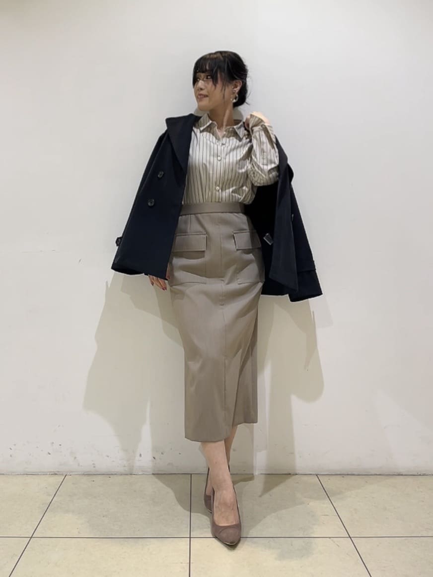 watanabeさんの「UNTITLED｜【定番人気/はっ水/洗える】タスランショートトレンチコート」を使ったコーディネート