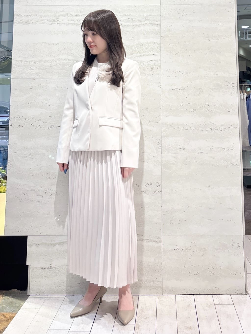 かほさんの「OPAQUE.CLIP｜オーガンジーフラワーコサージュ」を使ったコーディネート
