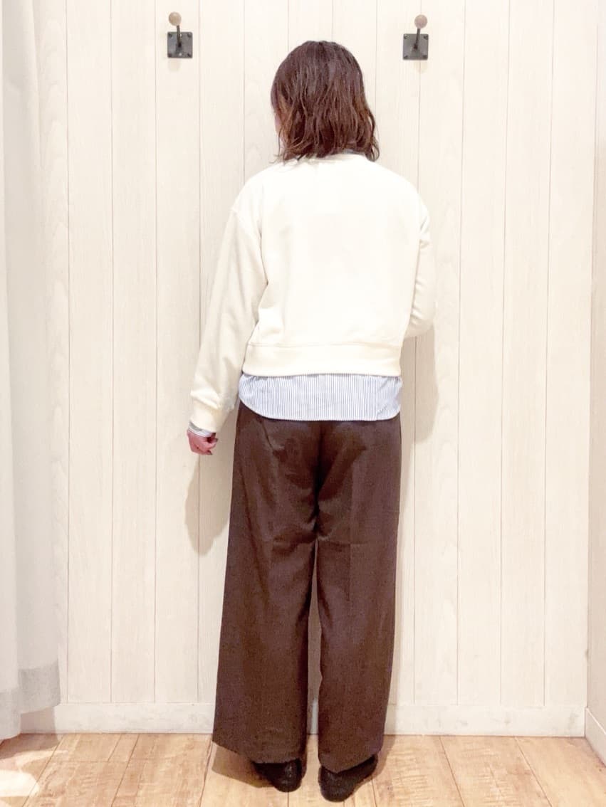 あいこさんの「SHOO･LA･RUE｜【洗濯機可/セットアップ可/UV/SS-LL】楽してきちんと きれい見えゆったりワイドパンツ」を使ったコーディネート