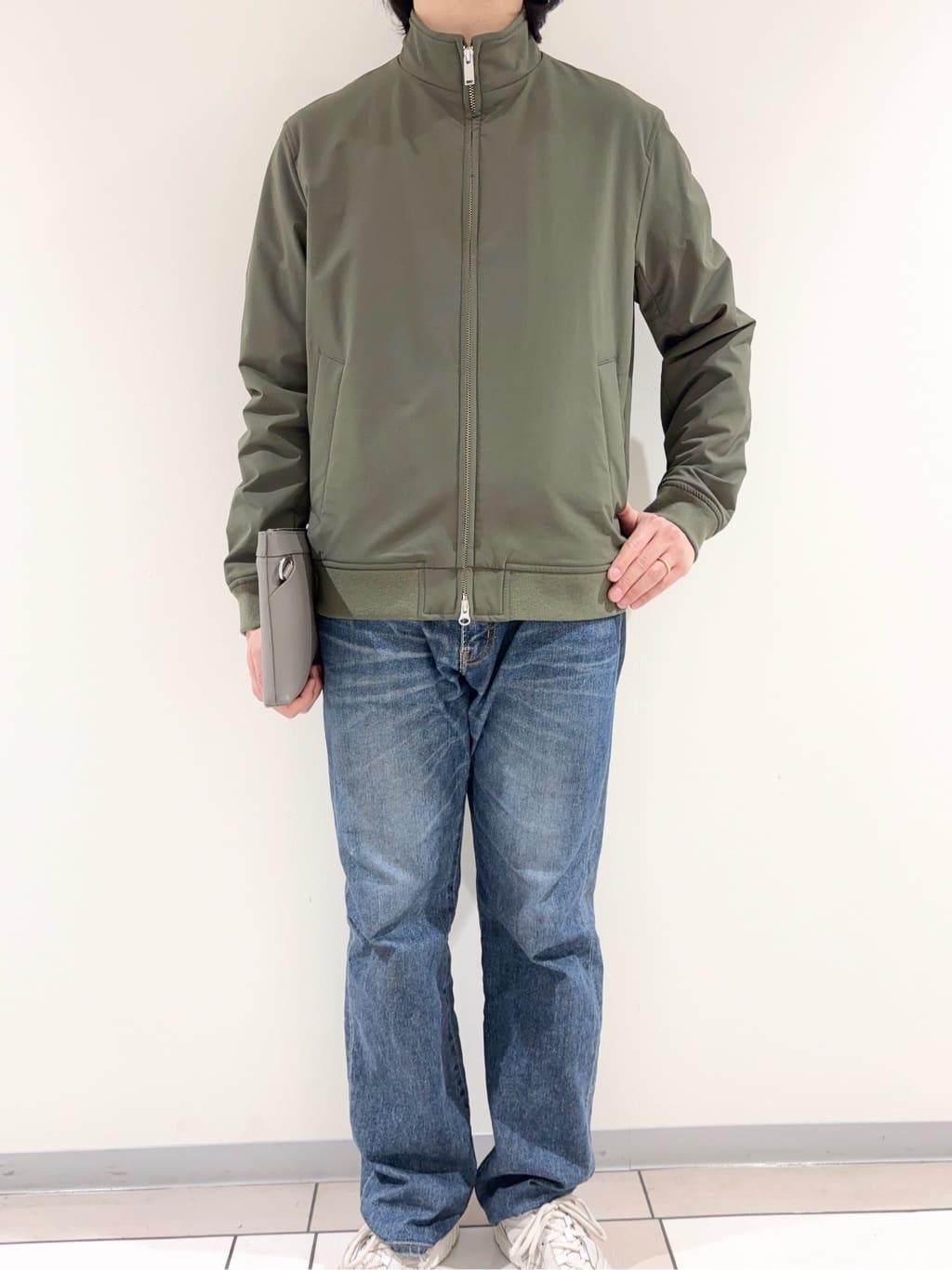 及川さんの「TAKEO KIKUCHI｜スタンドカラー ショート リブ ブルゾン」を使ったコーディネート