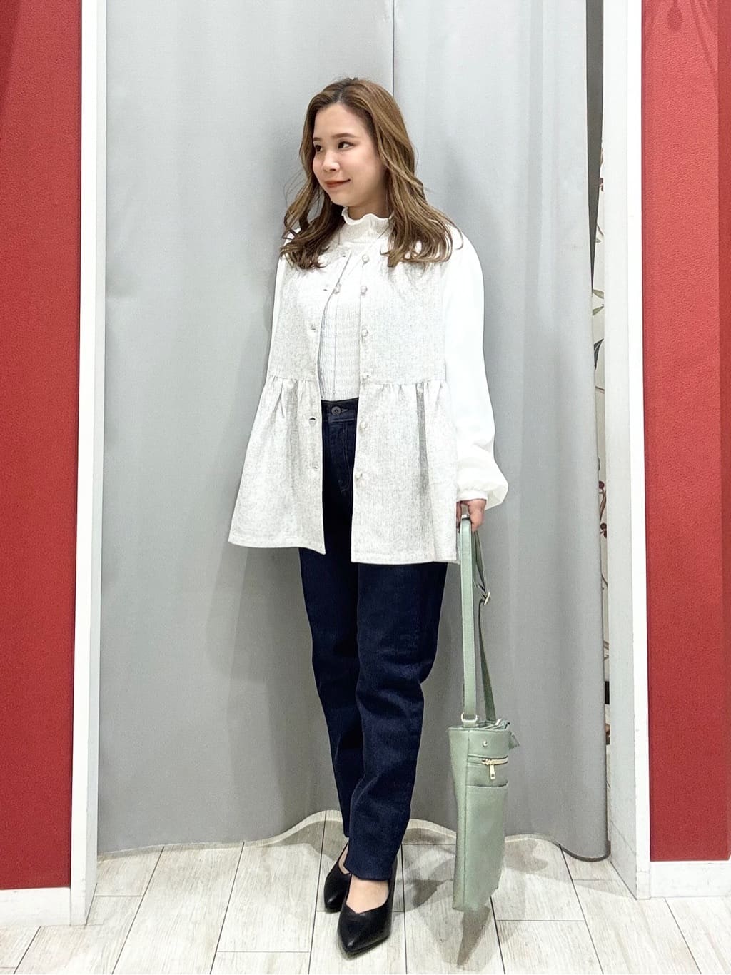 shioさんの「SHOO･LA･RUE｜【SHOO・LA・RUE DENIM】毎日使いたくなる ストレッチデニムスキニーパンツ」を使ったコーディネート