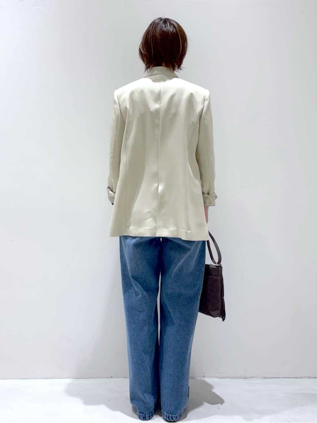 こじさんの「OPAQUE.CLIP｜金ボタンダブルブレストテーラードジャケット／セットアップ対応【洗える】」を使ったコーディネート