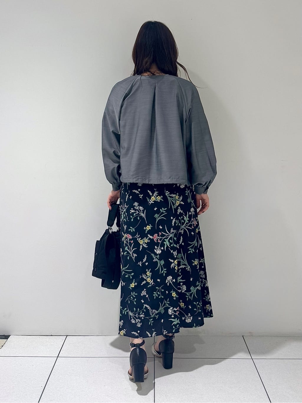 そんさんの「INDIVI｜【洗える／大人シアー】エアリー バルーンブルゾン」を使ったコーディネート