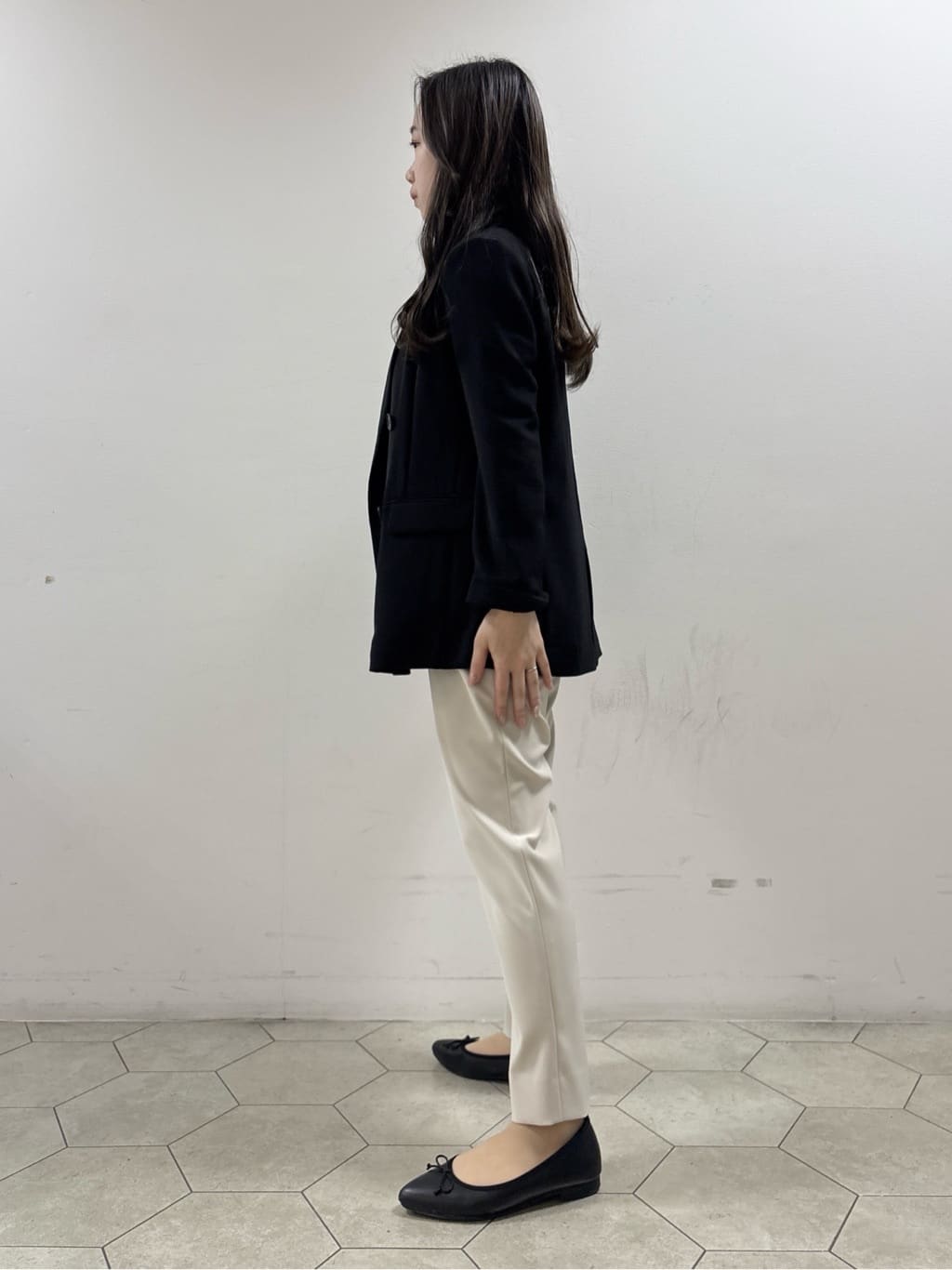 kahoさんの「INDIVI｜【洗える／多機能／SETUP可】着る日傘ダブルジャケット」を使ったコーディネート