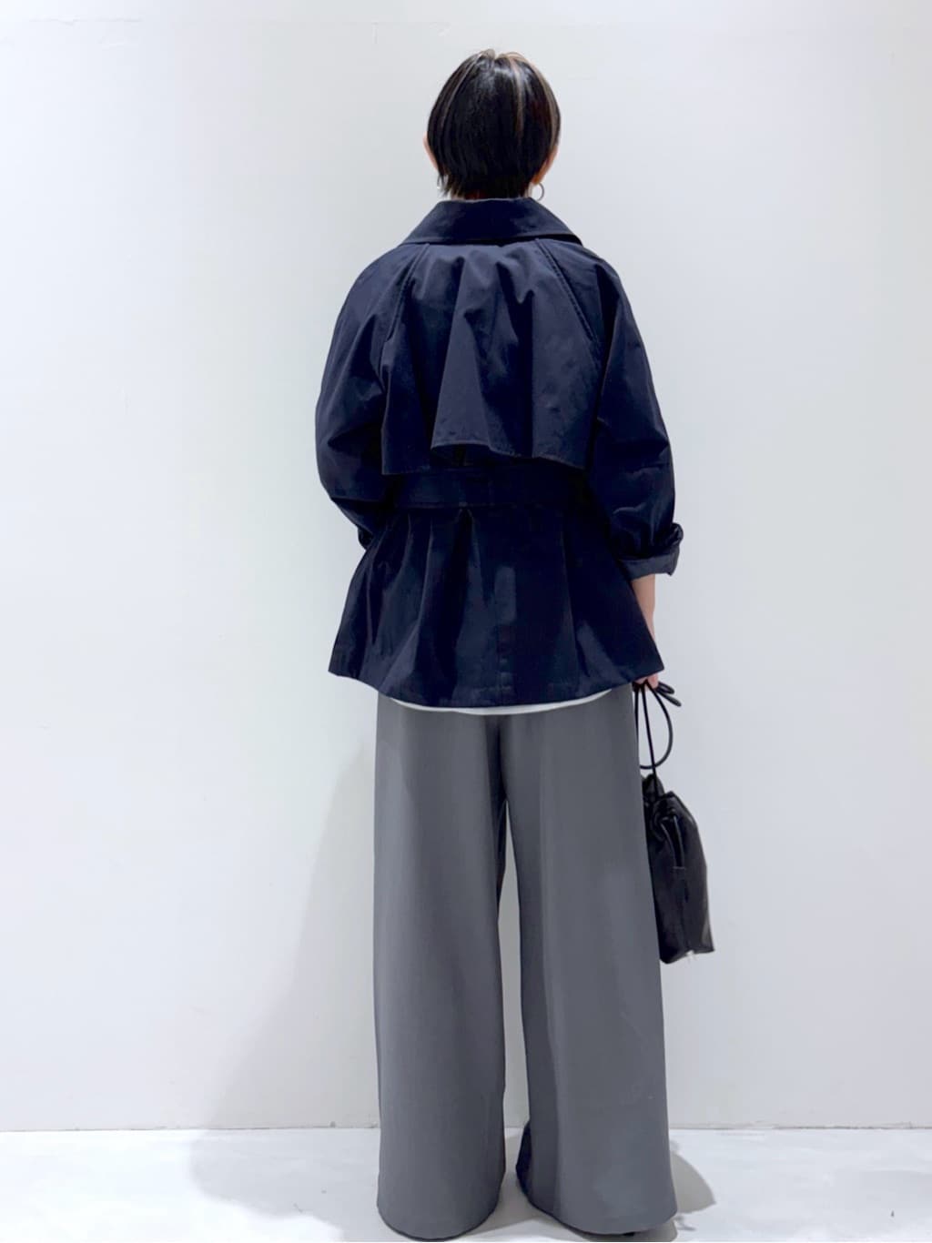 こじさんの「OPAQUE.CLIP｜美脚ストレッチ イージータックワイドパンツ【洗濯機OK】」を使ったコーディネート