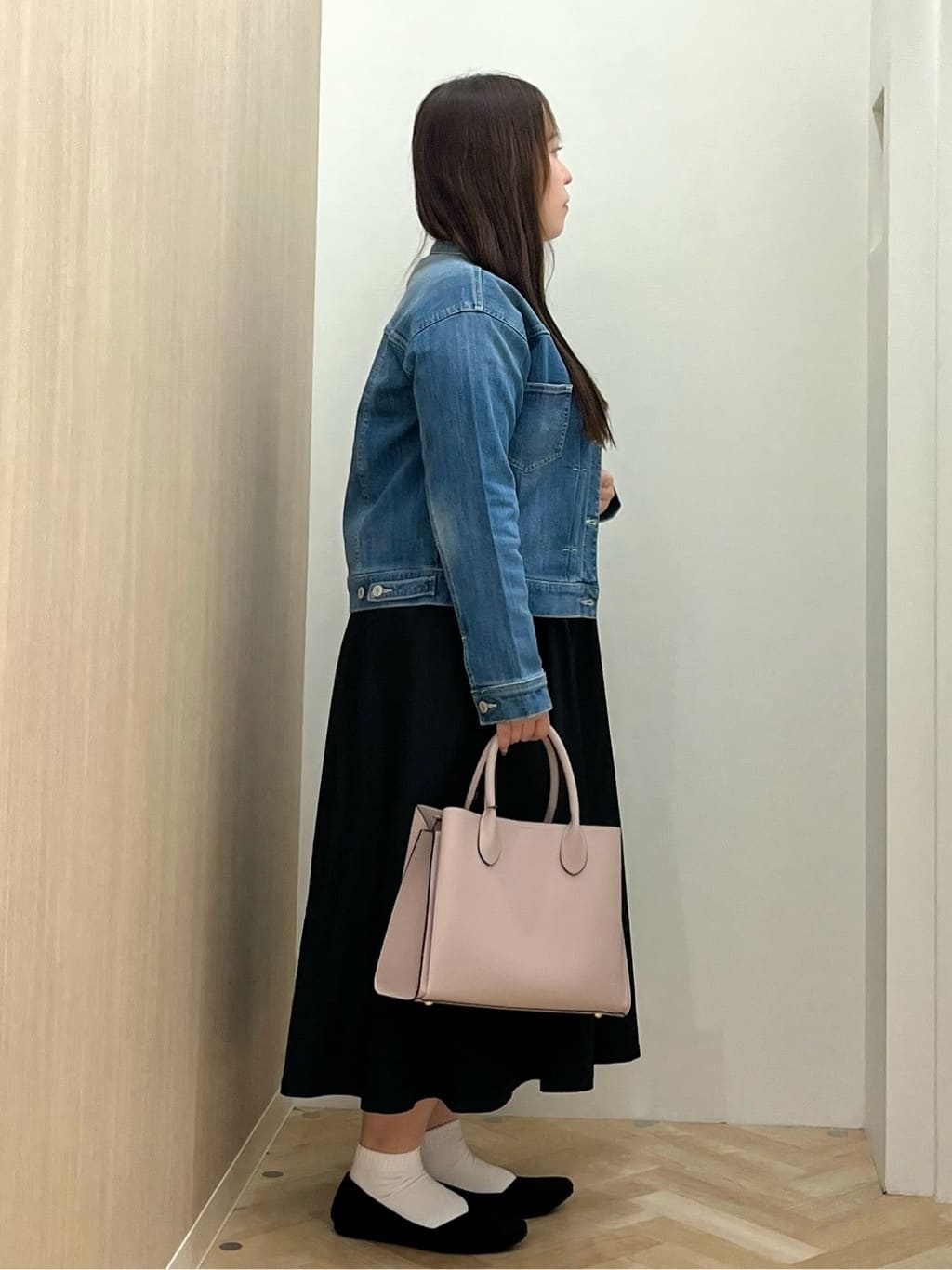 akariさんの「grove｜着心地軽やか、動きやすいストレッチデニムジャケット」を使ったコーディネート