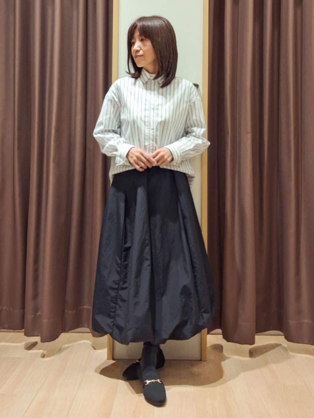 ウタさんの「grove｜羽織としても大活躍！驚きの伸びを備えたコットンナイロンストレッチシャツ」を使ったコーディネート