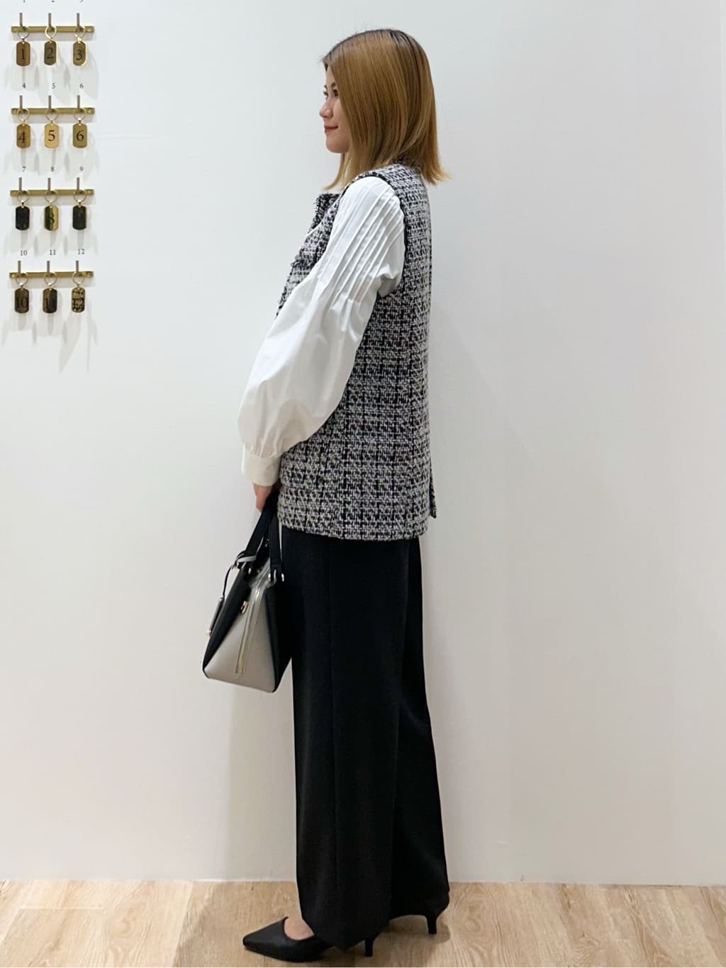 suzukaさんの「OPAQUE.CLIP｜《通勤対応》ツイードジレ【洗える】」を使ったコーディネート