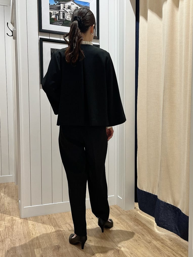 mihoさんの「Dessin｜【洗える】フリルネックジョーゼットブラウス」を使ったコーディネート