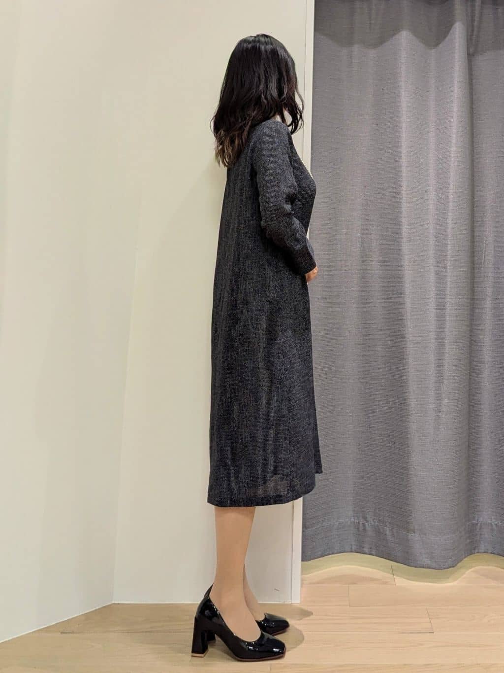 miiさんの「INDIVI｜【合皮／ミドルサイズ】春カラーフォルムバッグ」を使ったコーディネート