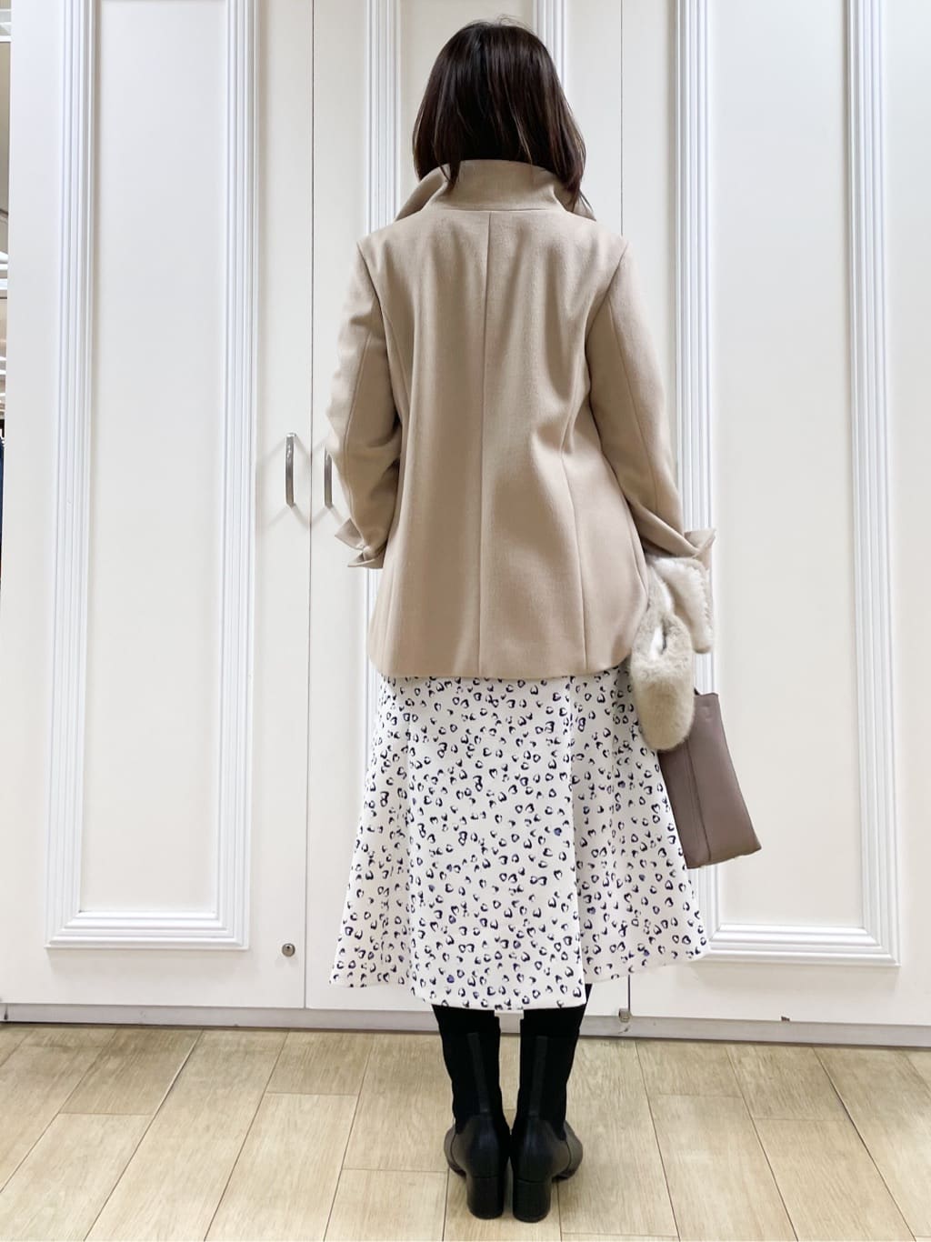 めいさんの「Reflect｜【SS-4Lサイズ／衿が顔に当たらない◎】スタンドネックミドルコート」を使ったコーディネート