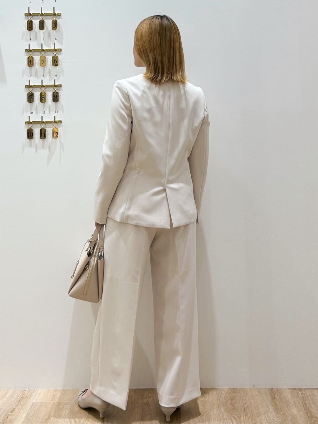 suzukaさんの「OPAQUE.CLIP｜《通勤／セットアップ対応》 Vネックジャケット／ダブルクロス【洗濯機OK】」を使ったコーディネート