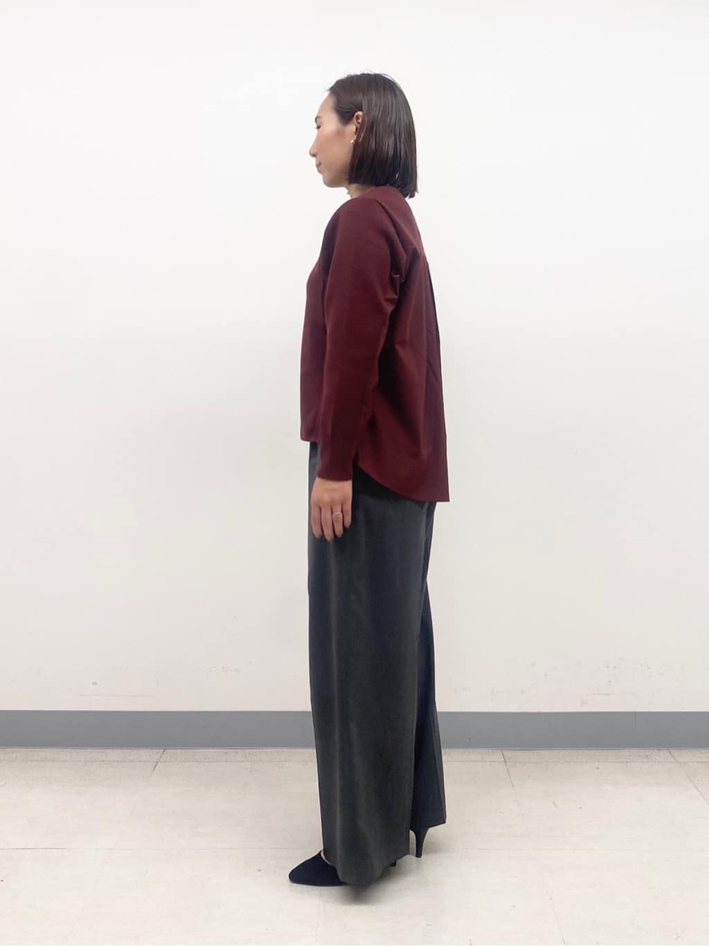 YUKARIさんの「INDIVI｜【洗える／選べる8色】トーンアップニット」を使ったコーディネート