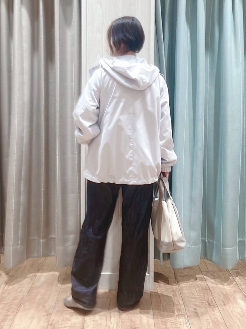 aaamiさんの「SHOO･LA･RUE｜【SHOO・LA・RUE DENIM/高レビュー】ゆるっと決まる こなれカーブデニムパンツ」を使ったコーディネート