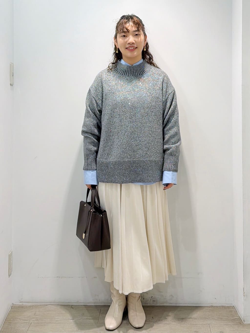 sumicaさんの「OPAQUE.CLIP｜ポケット刺繍レギュラーカラーシャツ【洗濯機OK】」を使ったコーディネート