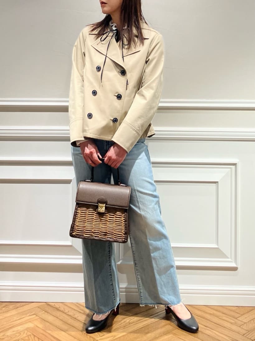 TSUKUIさんの「DRESSTERIOR｜【ウォッシャブル/撥水素材】Aラインショートトレンチジャケット」を使ったコーディネート