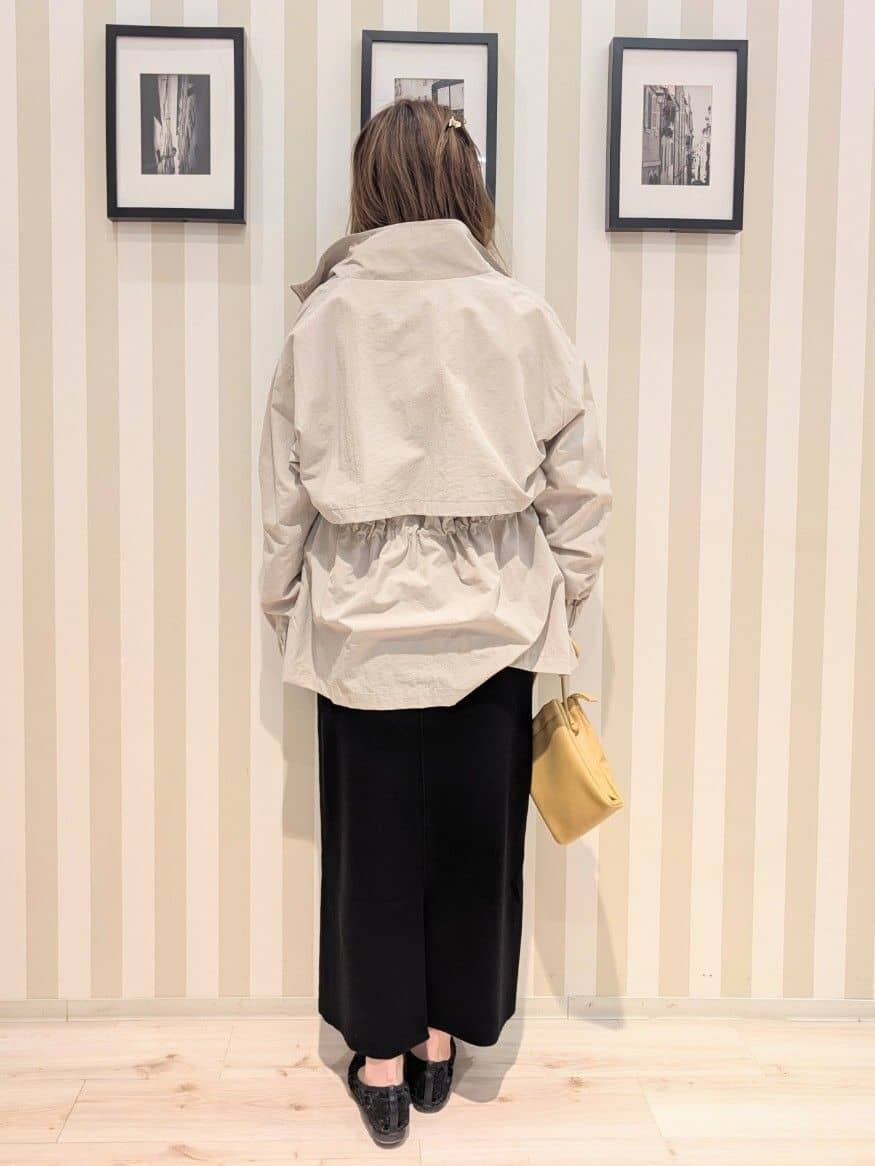 otaさんの「SHOO･LA･RUE｜MIX調 シンプルラグランスウェット」を使ったコーディネート