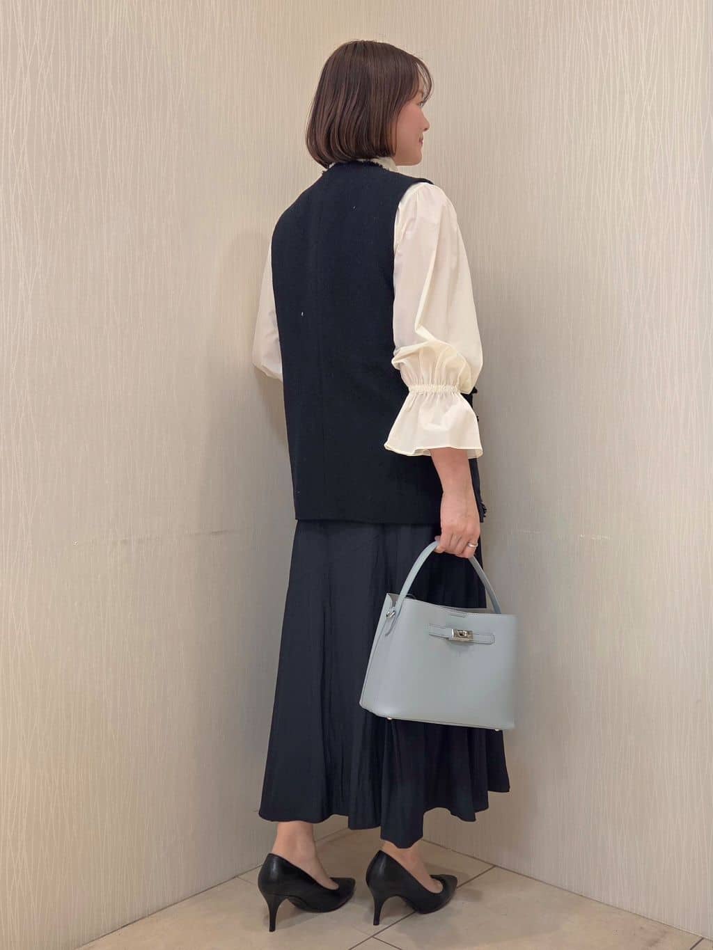 naokoさんの「UNTITLED｜【オンオフ使える】スラブツイード ジレ」を使ったコーディネート