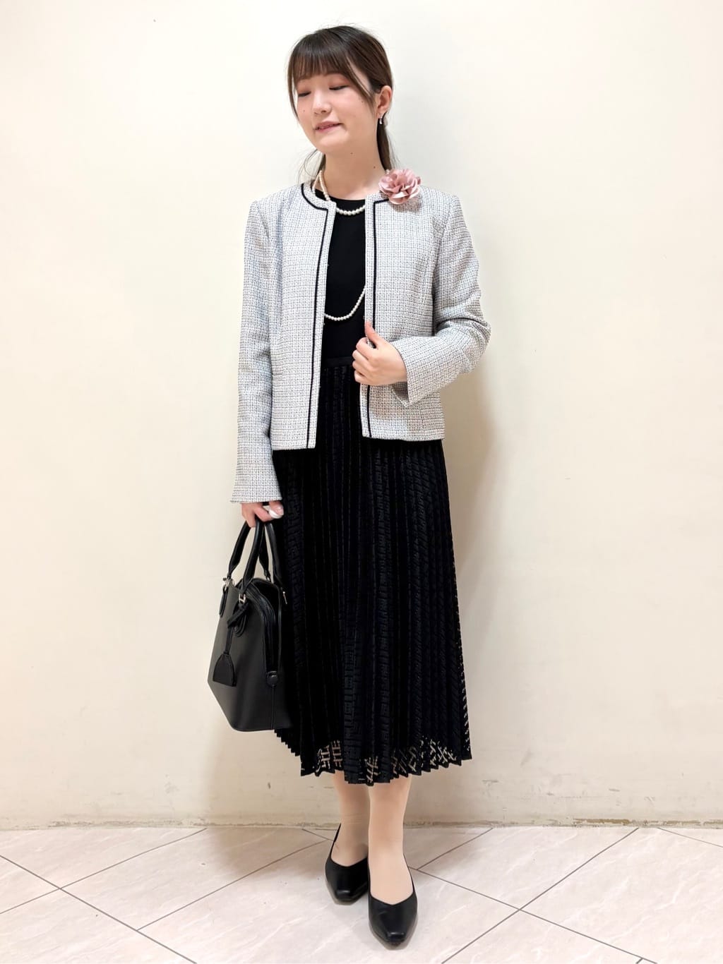 mikiさんの「Reflect｜【SS-4Lサイズ】シフォン&times;幾何柄レースプリーツワンピース」を使ったコーディネート
