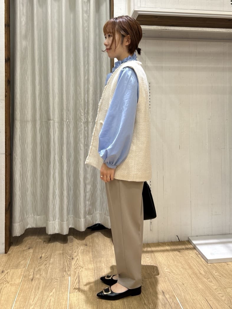 ga_riさんの「THE SHOP TK｜【フォーマルにもカジュアルにも】ツイードジレ」を使ったコーディネート