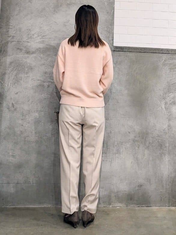  E.Yさんの「THE SHOP TK｜ふわふわミニシャギー クルーネックカーディガン」を使ったコーディネート