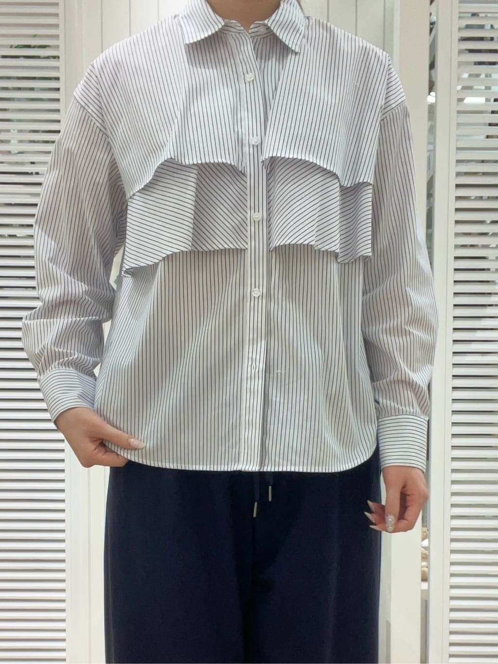 KANNAさんの「Dessin｜【洗える】フリルシャツブラウス」を使ったコーディネート