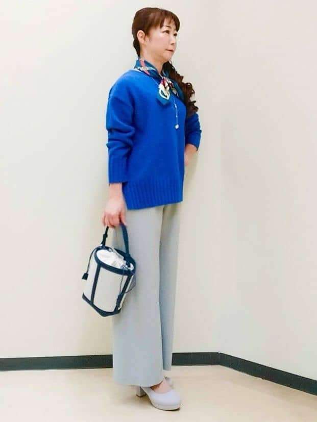 花さんの「Reflect｜ドライタッチストレートワイドパンツ」を使ったコーディネート