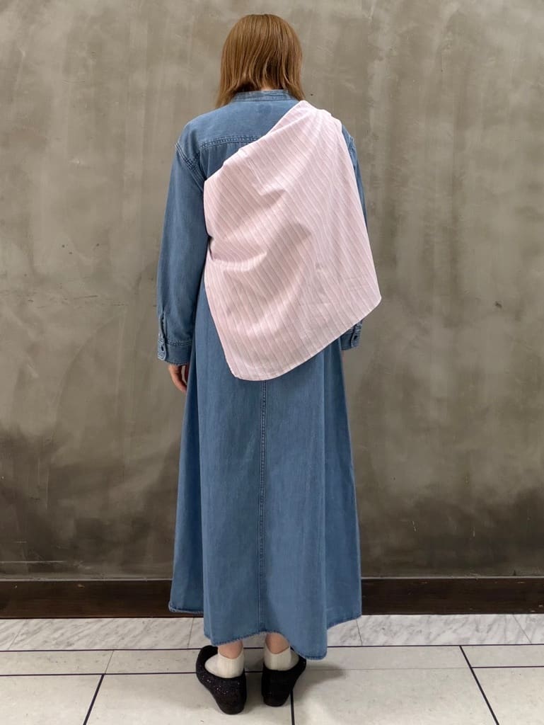 maiさんの「grove｜羽織としても大活躍！驚きの伸びを備えたコットンナイロンストレッチシャツ」を使ったコーディネート