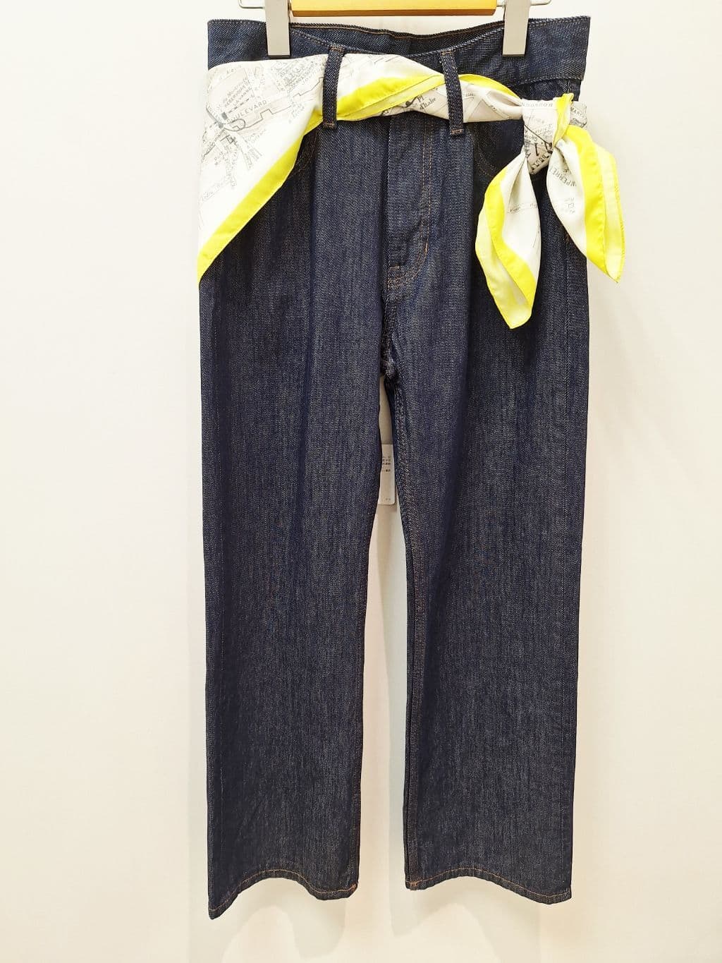 MOMOさんの「SHOO･LA･RUE｜【SHOO・LA・RUE DENIM/S-LL/高レビュー】大人のための ノーカラーデニムジャケット」を使ったコーディネート