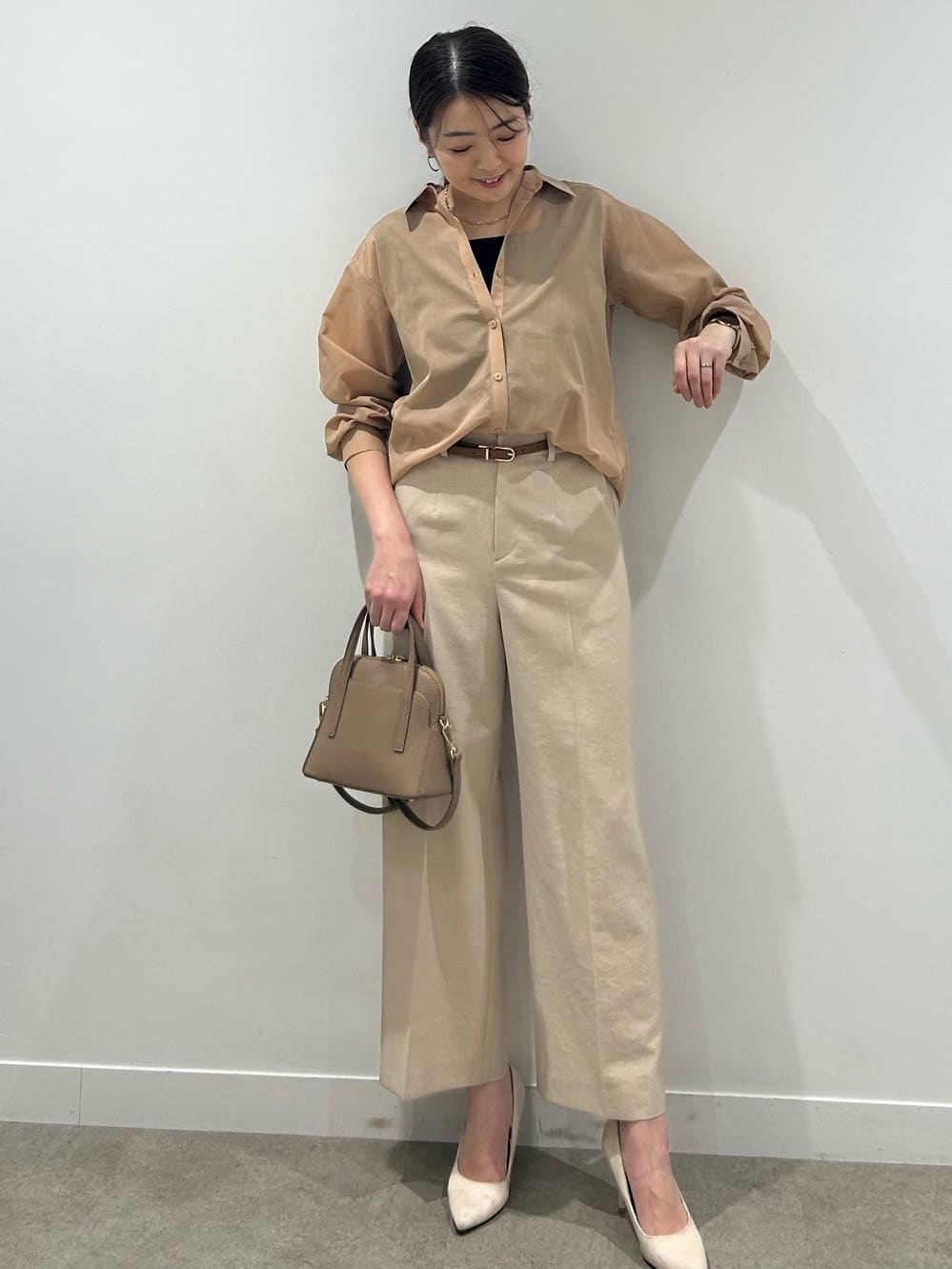 hayaseさんの「COUP DE CHANCE｜【手洗い可】シアーローンシャツ」を使ったコーディネート
