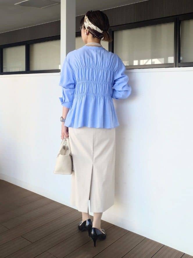 MUTSUKOさんの「UNTITLED｜【洗える/後ろウエストゴム】オックスアイラインスカート」を使ったコーディネート