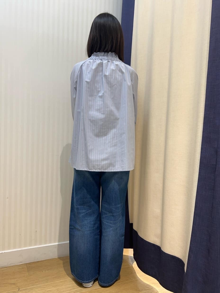 momoさんの「Dessin｜【洗える】フリルボウタイストライプブラウス」を使ったコーディネート