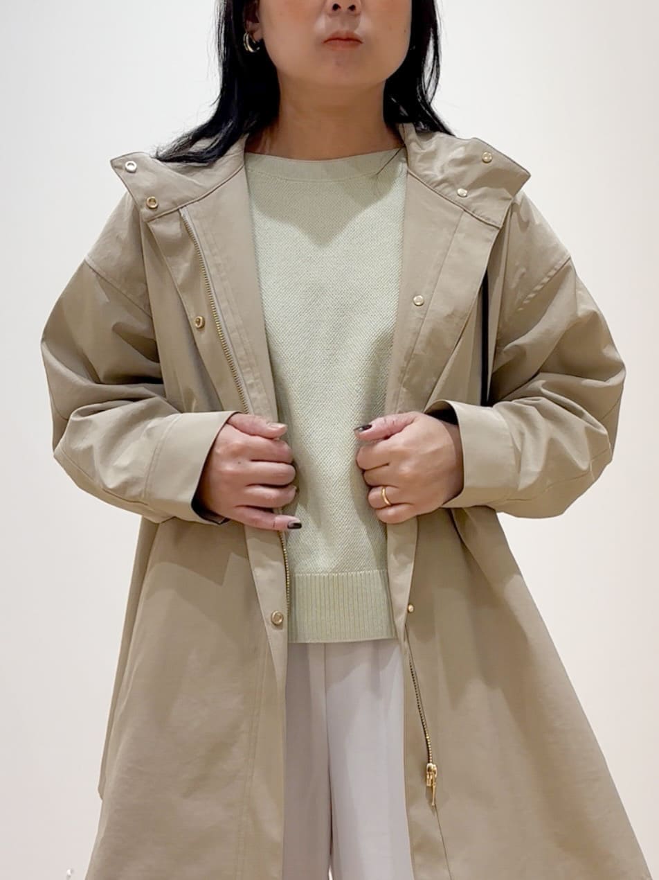 miraiさんの「grove｜【撥水／シルエット2WAY】羽織るだけでサマになる、スタンドネックテントラインコート」を使ったコーディネート