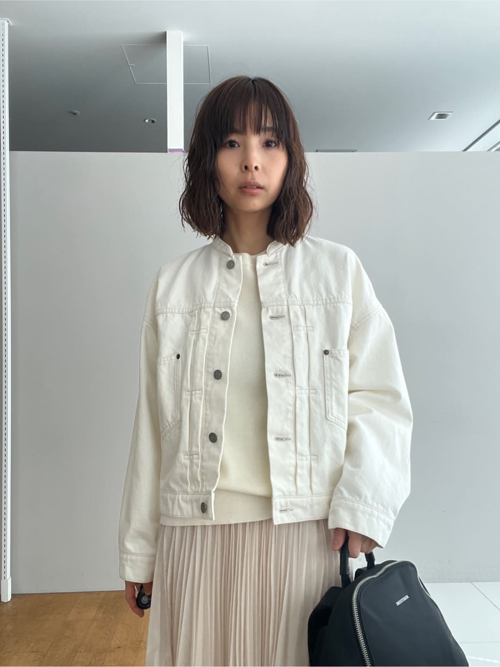 misaさんの「DRESSTERIOR｜【ウォッシャブル】バンドカラー ホワイトＧジャン」を使ったコーディネート