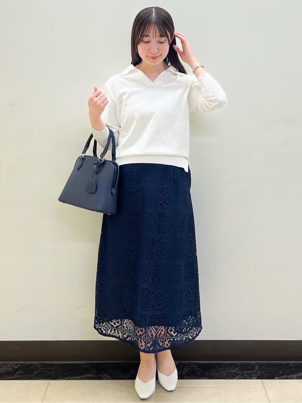 mikikoさんの「Reflect｜スキッパーネックニットプルオーバー」を使ったコーディネート