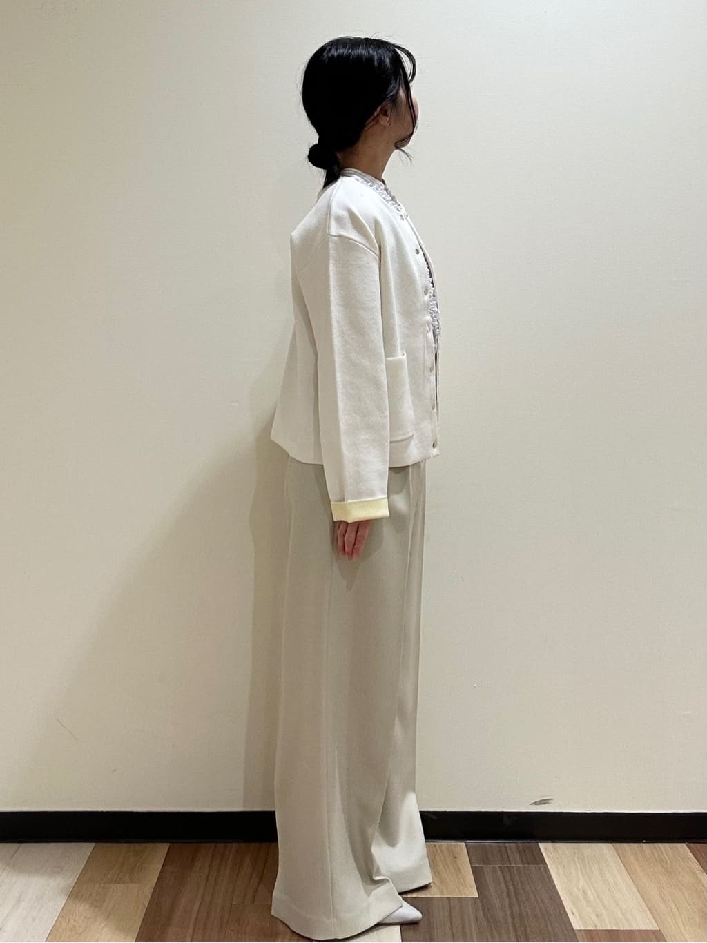 T.eさんの「OPAQUE.CLIP｜スナップボタンニットカーディガン【洗濯機OK】」を使ったコーディネート