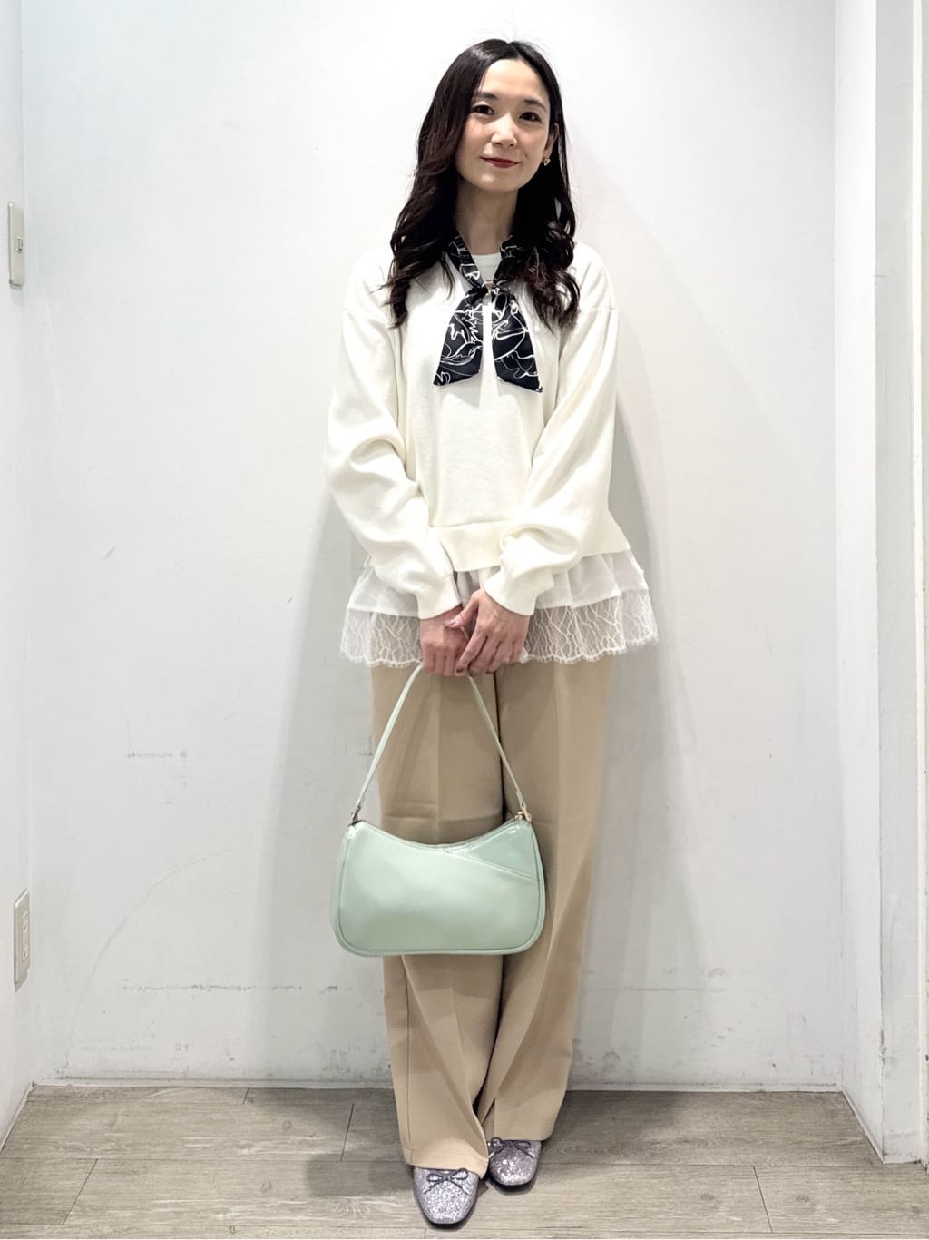 yuicciさんの「OPAQUE.CLIP｜裾レースドッキングニット」を使ったコーディネート