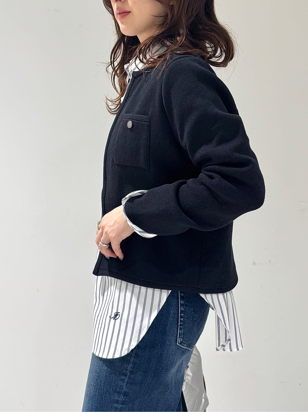 そんさんの「INDIVI｜【2WAY／洗える】ラメストライプ コットン混シャツ」を使ったコーディネート