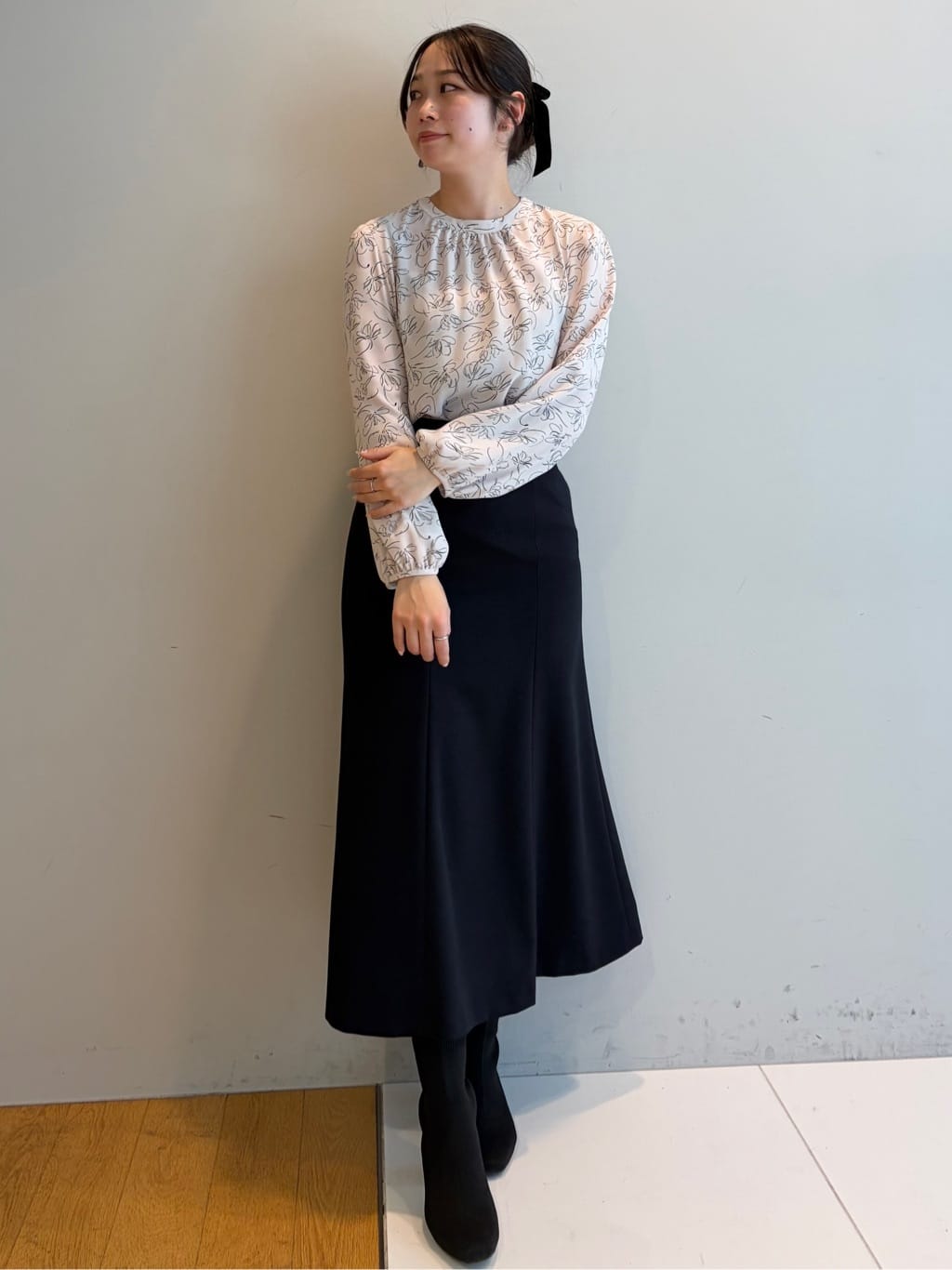 Saekoさんの「COUP DE CHANCE｜◆【手洗い可／日本製】花柄ブラウス」を使ったコーディネート