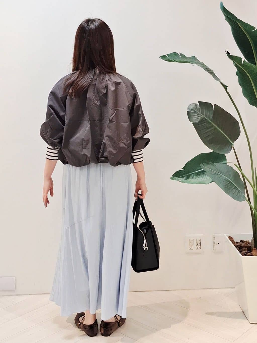 YuKaRiさんの「UNTITLED｜【洗える/レイヤードTシャツ】ラウンドテールジャージプルオーバー」を使ったコーディネート