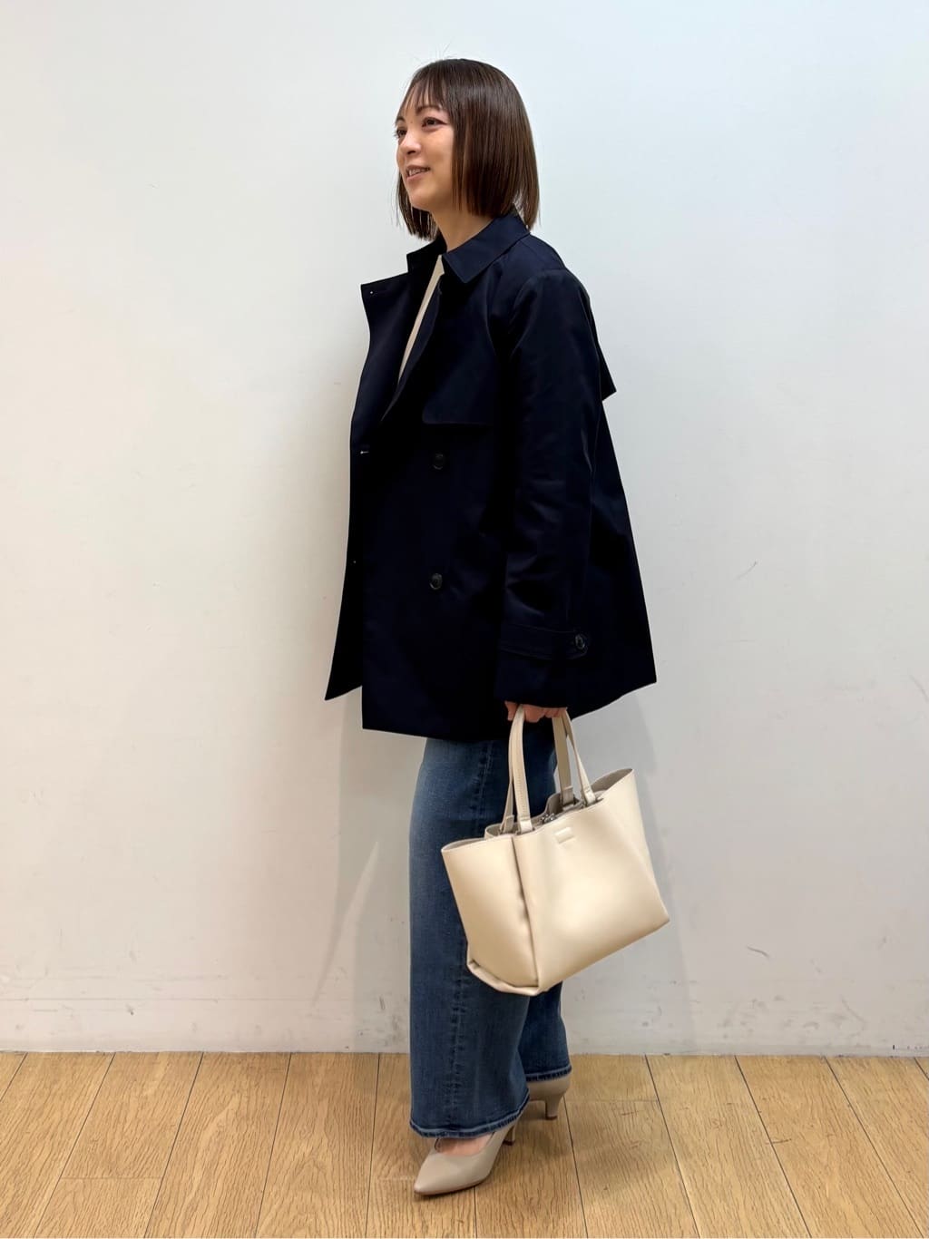 mikkoさんの「INDIVI｜【花粉付着防止／撥水／UVケア】名品トレンチコート」を使ったコーディネート