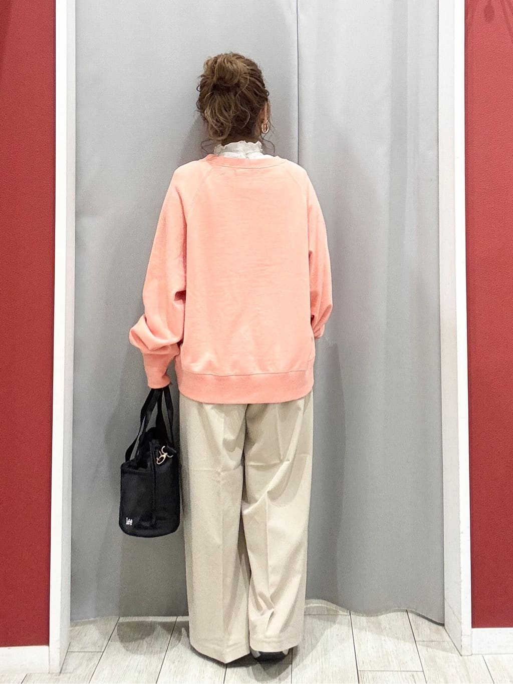 shioさんの「SHOO･LA･RUE｜【着丈選べる/S-LL】センタープレスできちんと見え イージーワイドパンツ」を使ったコーディネート