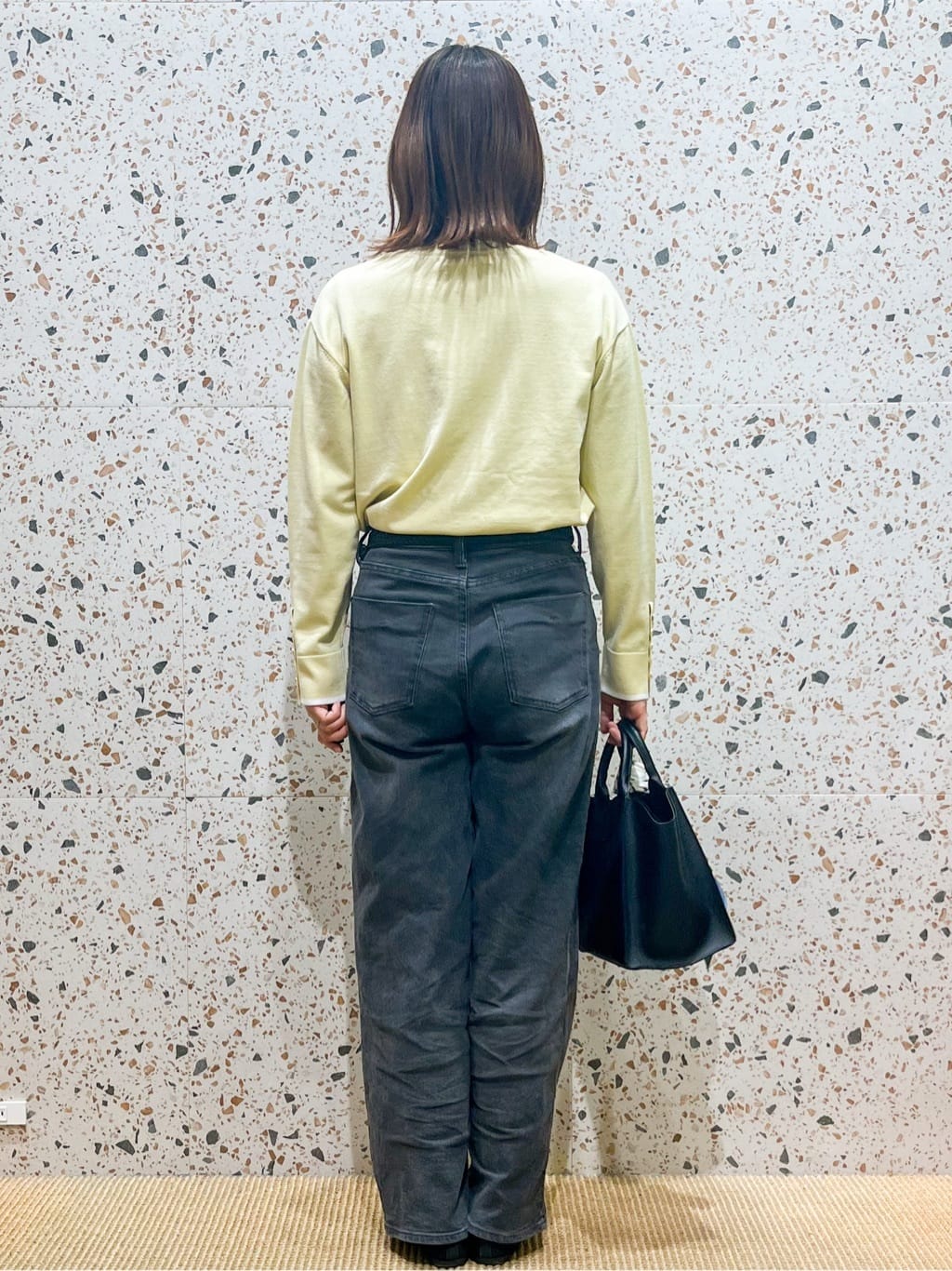 さくらさんの「OPAQUE.CLIP｜金ボタン使いリラクシーニット【洗濯機OK】」を使ったコーディネート