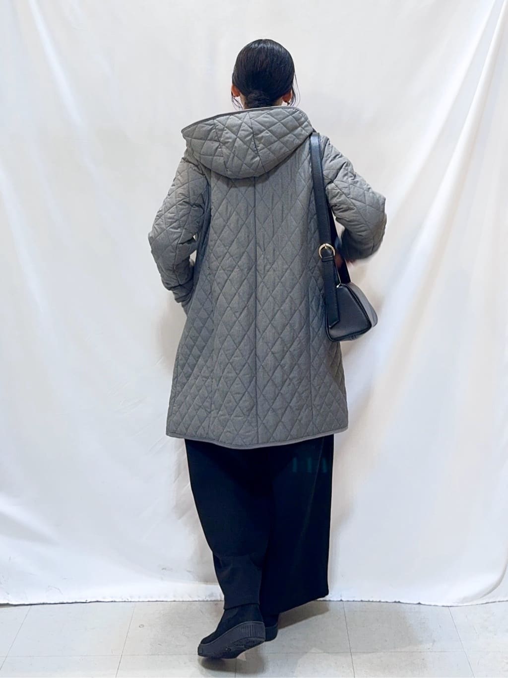 𝐇𝐢𝐫𝐨𝐦𝐢さんの「SHOO･LA･RUE｜【洗濯機可】ふわふわミックスカラーニット」を使ったコーディネート
