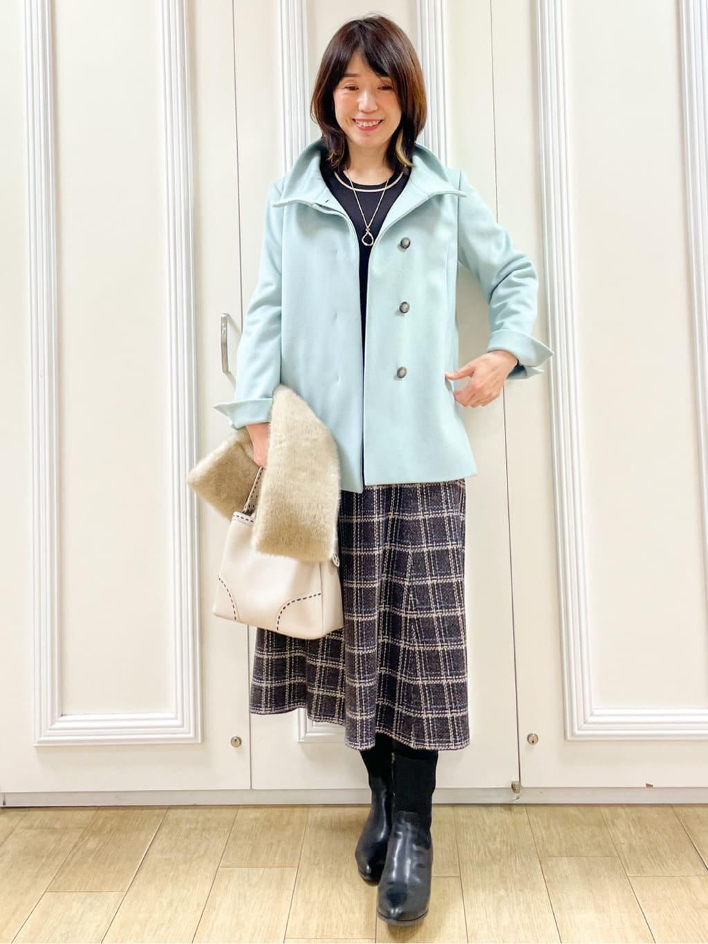 めいさんの「Reflect｜【SS-4Lサイズ／衿が顔に当たらない◎】スタンドネックミドルコート」を使ったコーディネート