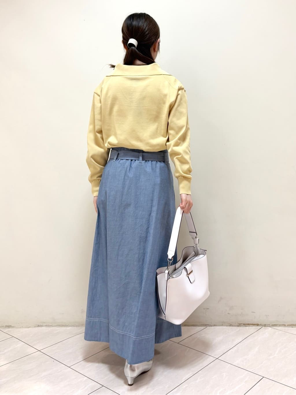 mikiさんの「Reflect｜スキッパーネックニットプルオーバー」を使ったコーディネート