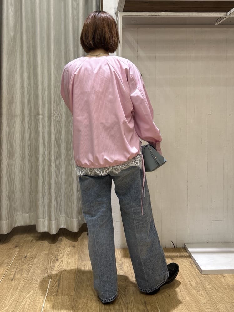 ga_riさんの「THE SHOP TK｜キーネックストライプドロストシャツブラウス」を使ったコーディネート