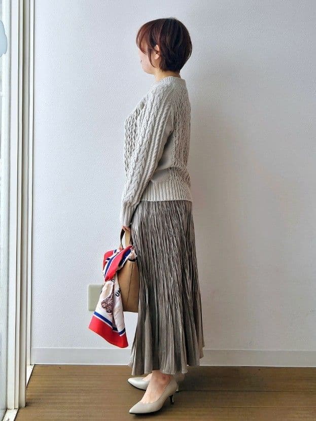やじまさんの「UNTITLED｜【洗える】スポンディッシュ ケーブル柄ニット」を使ったコーディネート