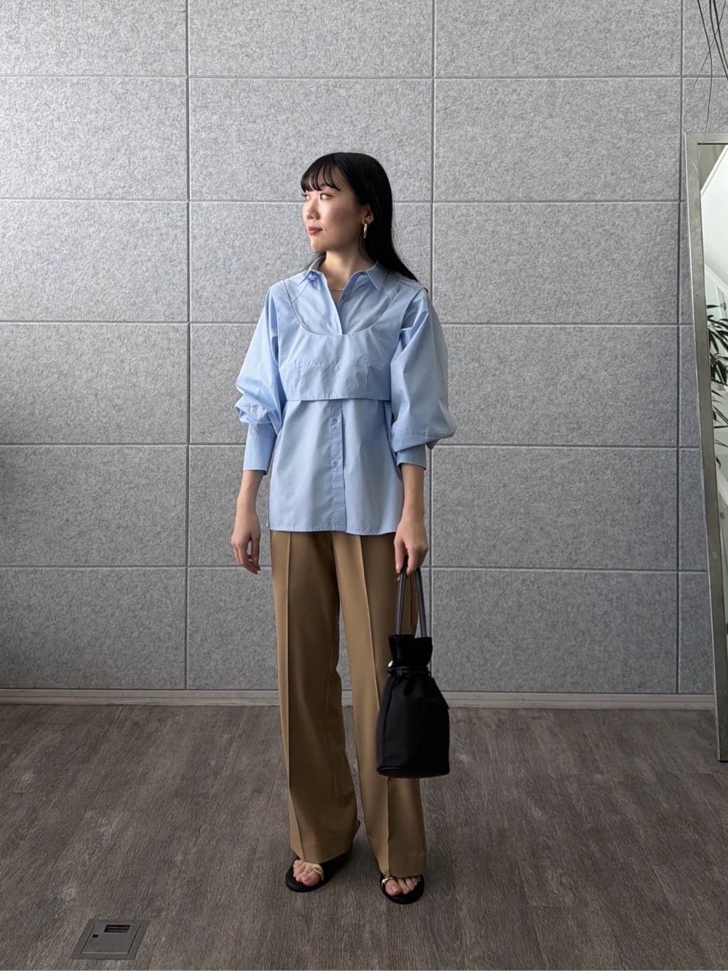 rinaさんの「INDIVI｜ビスチェSETフォルムシャツ」を使ったコーディネート